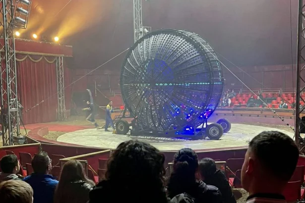 Sant’Anastasia: stuntman morto al circo nella sfera della morte